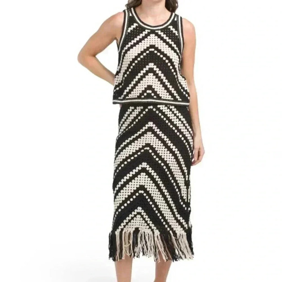Knit Crochet Top and Skirt (Gream & Black) - Picture 1 of 1